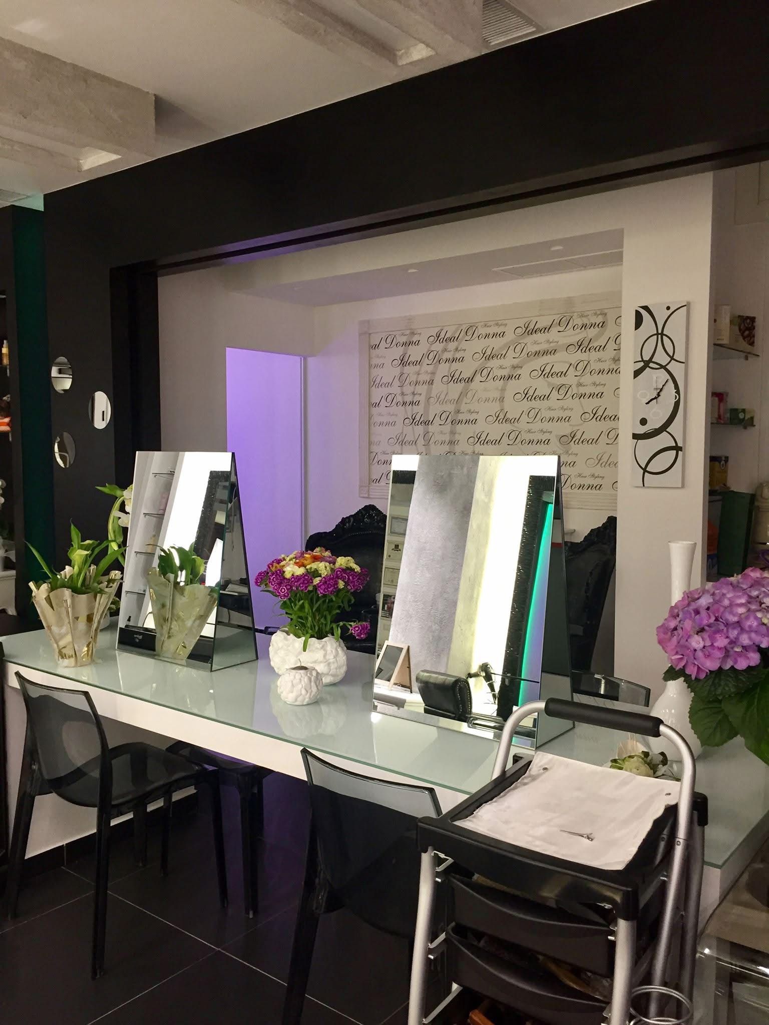 Vetrina Hair Styling del salone